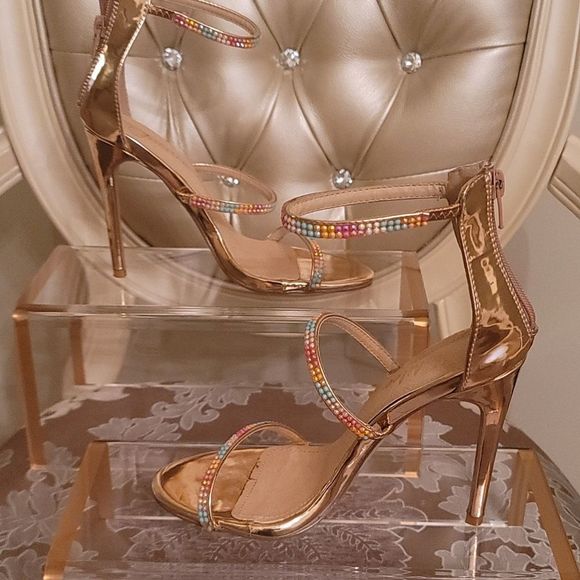 Jubilee Heels - Picture 5 of 6